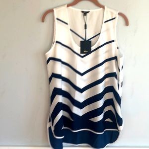 NWT Sleeveless blouse